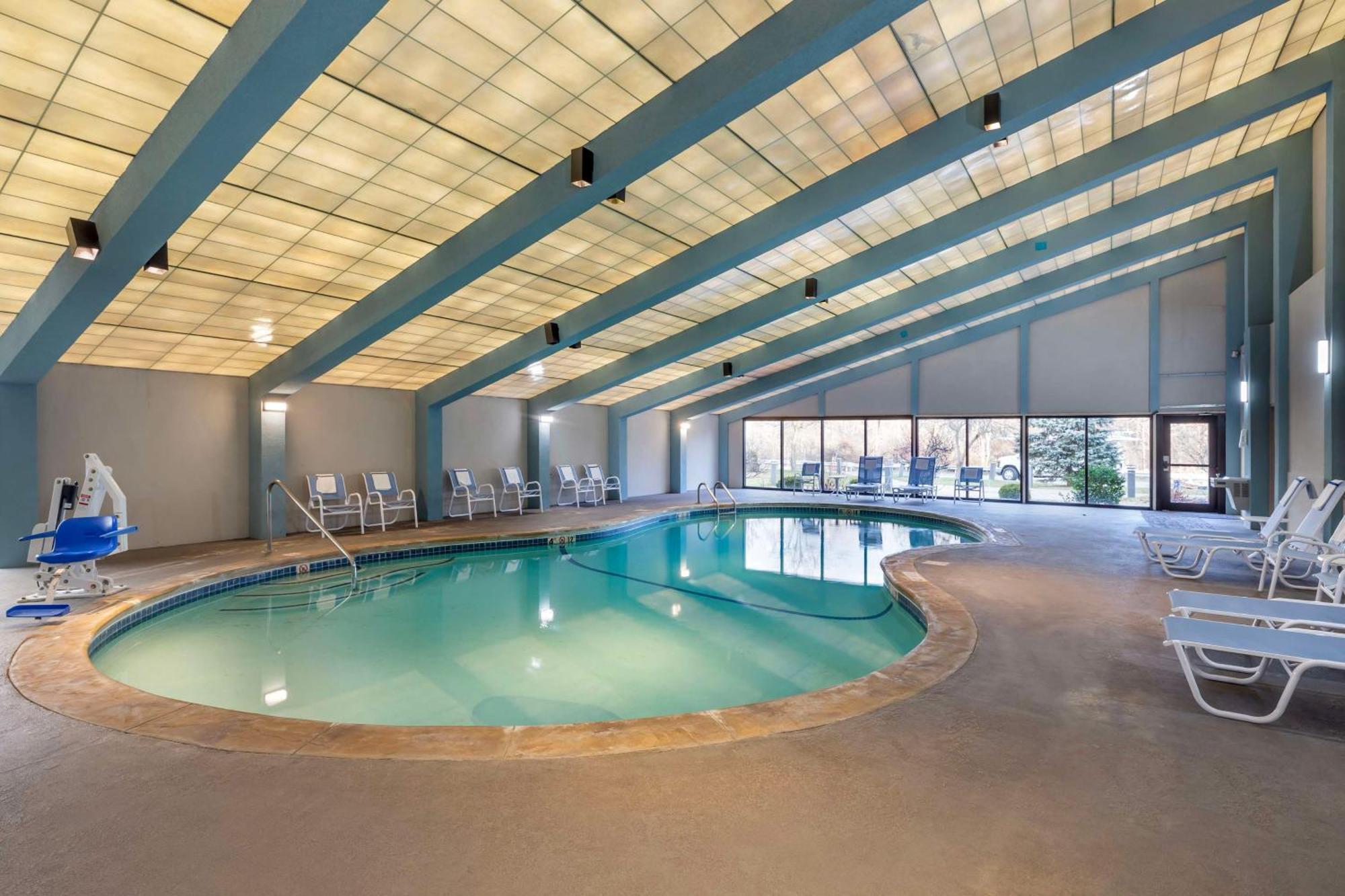 Best Western Plus New Englander Woburn Buitenkant foto