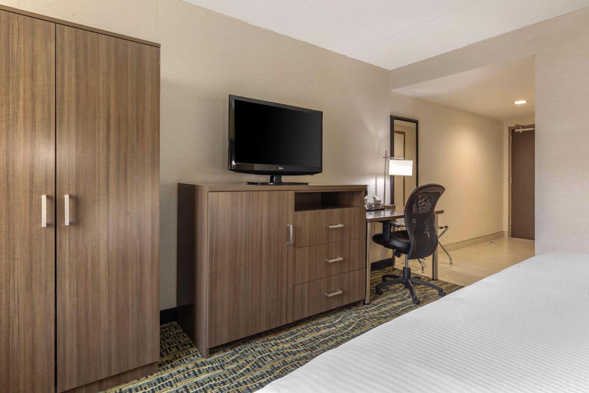 Best Western Plus New Englander Woburn Buitenkant foto